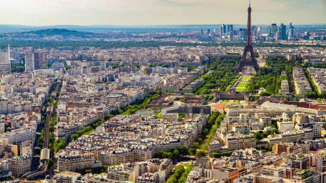 Transport Express Paris vers l'Europe : Livraisons Rapides avec Urgencetransport.fr