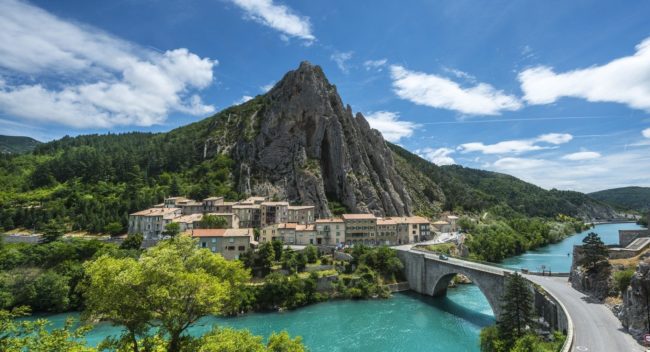 Transport Express Alpes-de-Haute-Provence : Livraison Rapide France et Europe | UrgenceTransport.fr