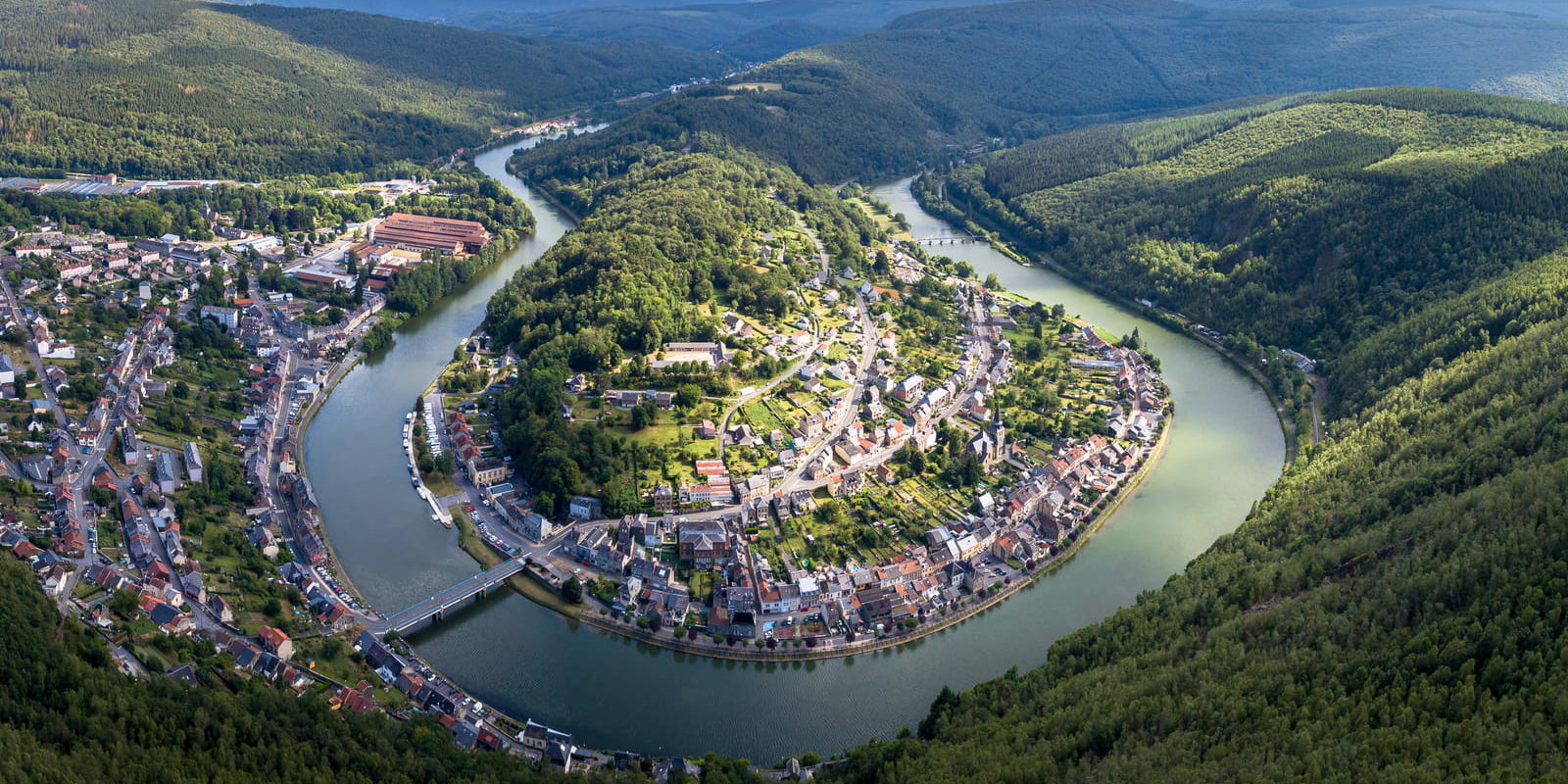 Transport Express Ardennes - Livraison Rapide et Efficace en France et en Europe | UrgenceTransport.fr